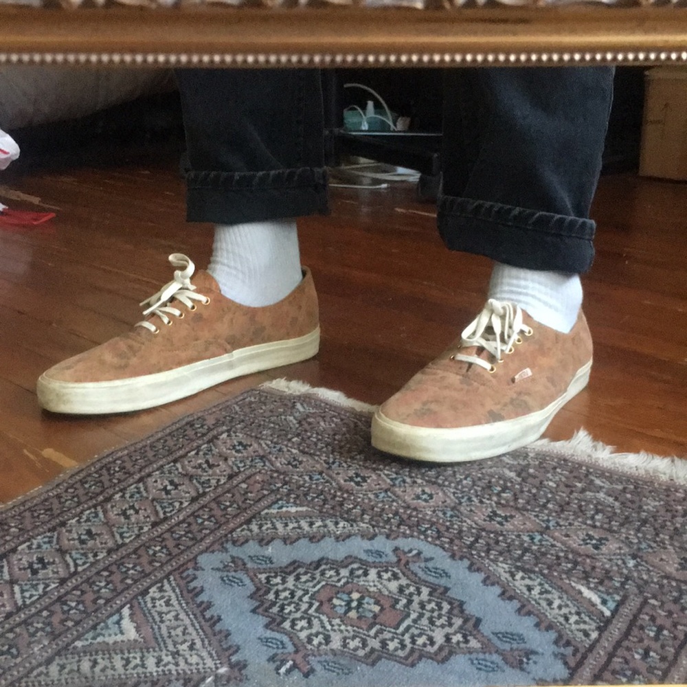 Vans California Authentic Decon Paisley Floral Suede Orange (size 12)